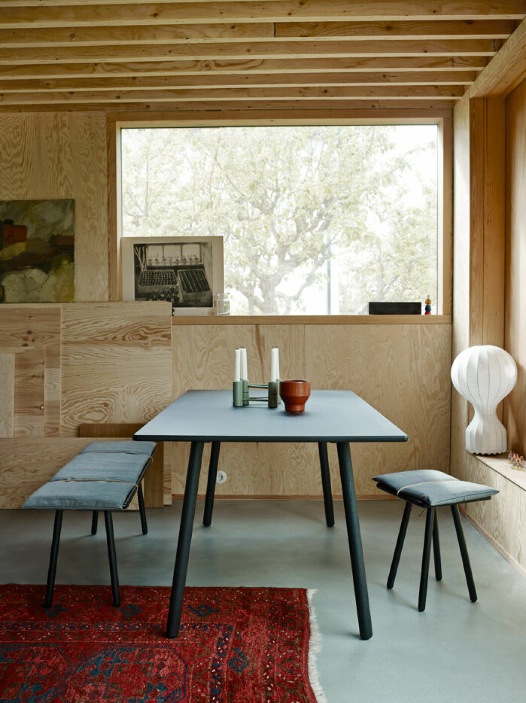 Pallar och sittbänkar – smart för compact living i sommarstugan
