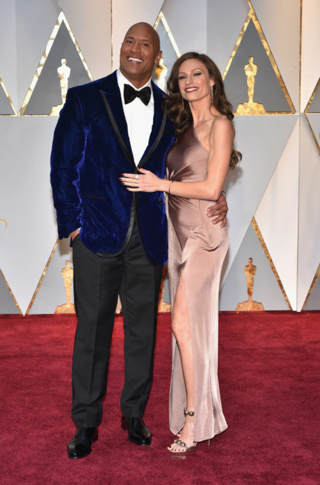 Julius Tennon och Viola Davis. <img class="alignnone wp-image-198587" src="https://files.elle.se/uploads/2017/02/par-4.jpg" alt="par-4" width="542" height="821"> par-4