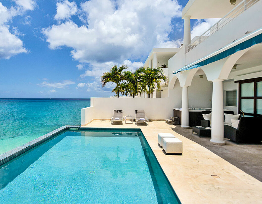 Via: <a href="http://stmartinblue.com/villa-farniente" target="_blank" rel="noopener">St Martin Blue</a> Via: St Martin Blue