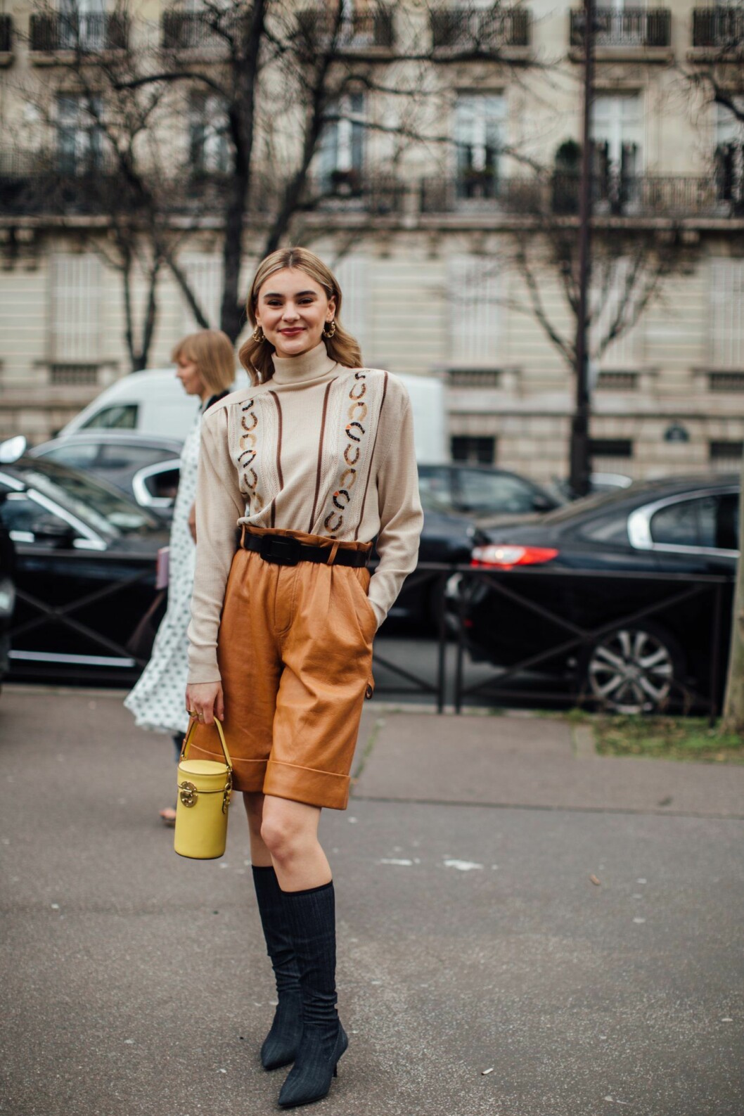 Beige shorts Paris fashion Week AW20.