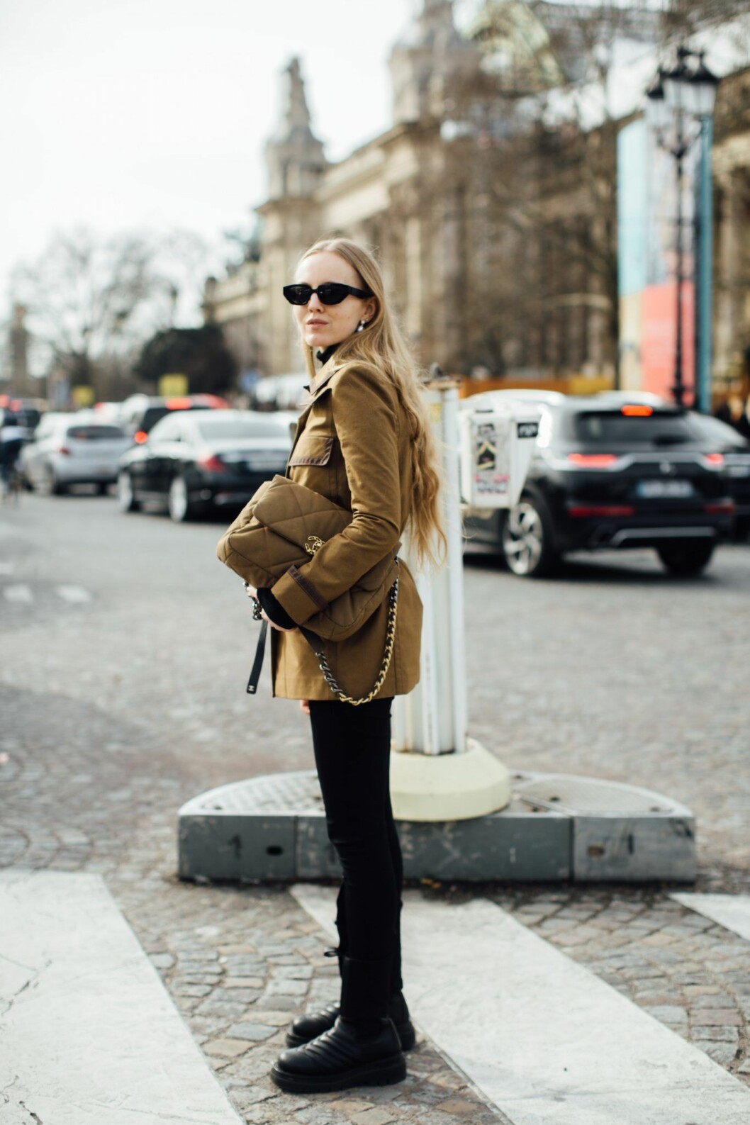 Alexandra Carl Chanels The Chanel 19