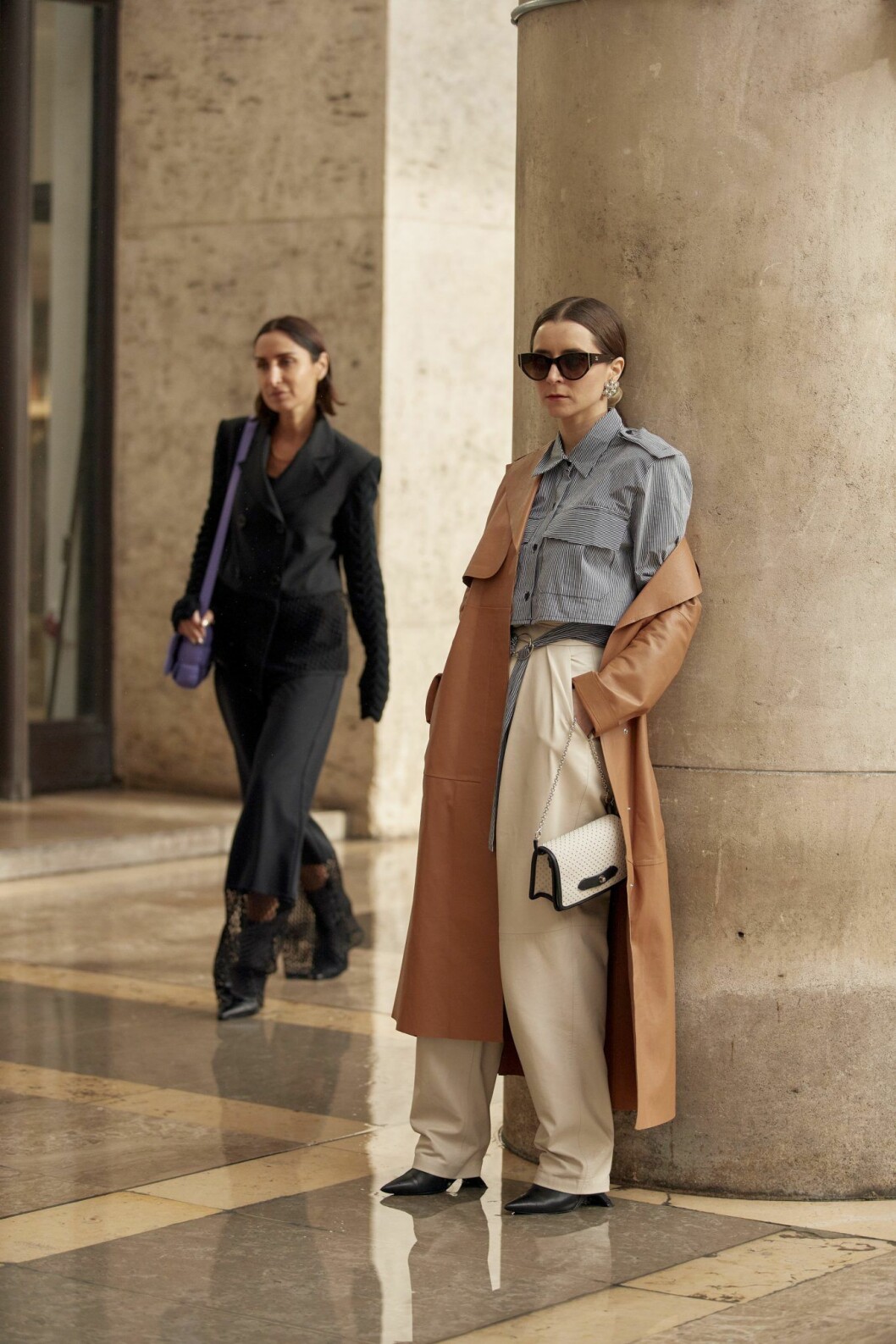 Beige kappa Streetstyle Paris Fashion Week AW20.