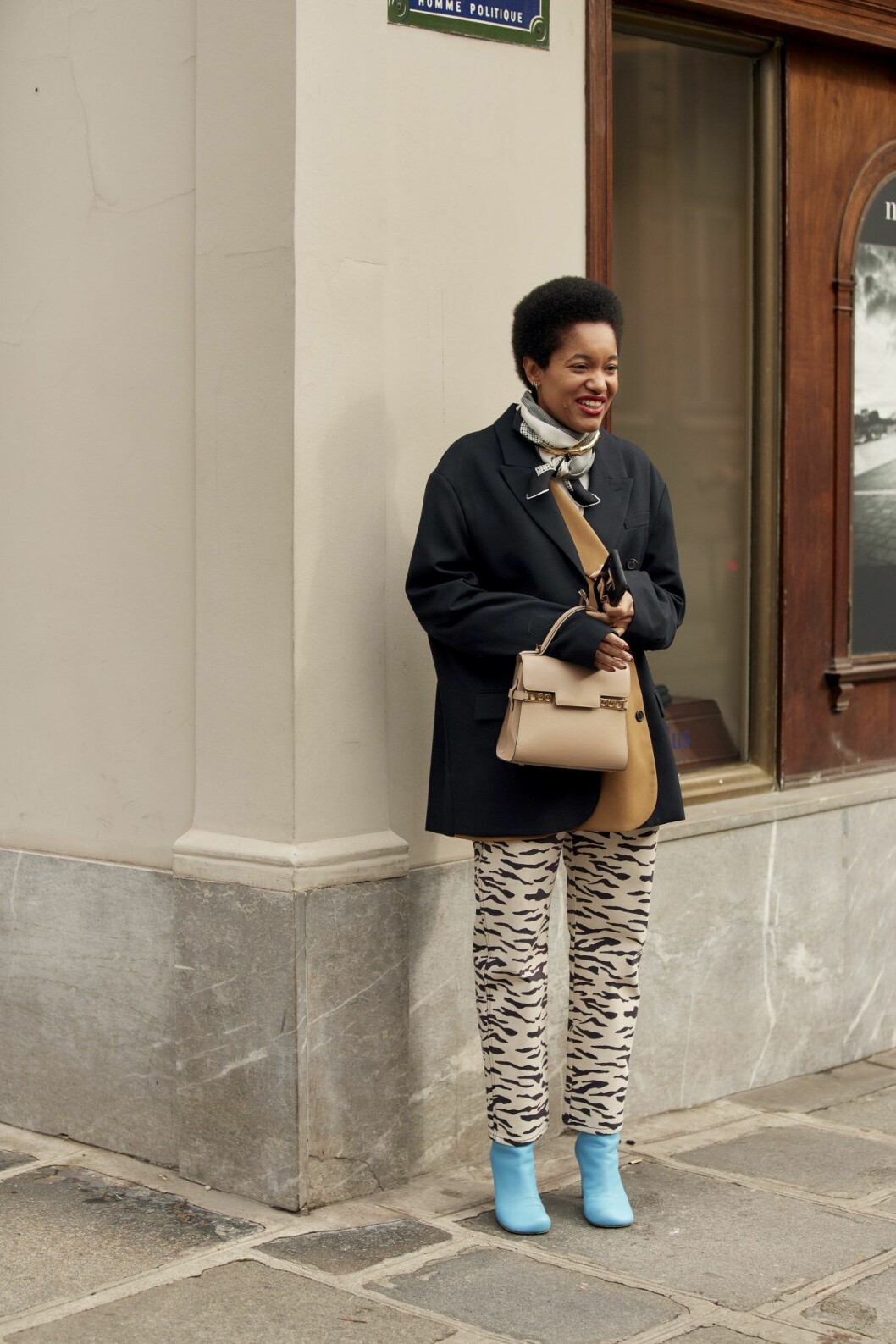 Djurmönstrade byxor Streetstyle Paris Fashion Week AW20.