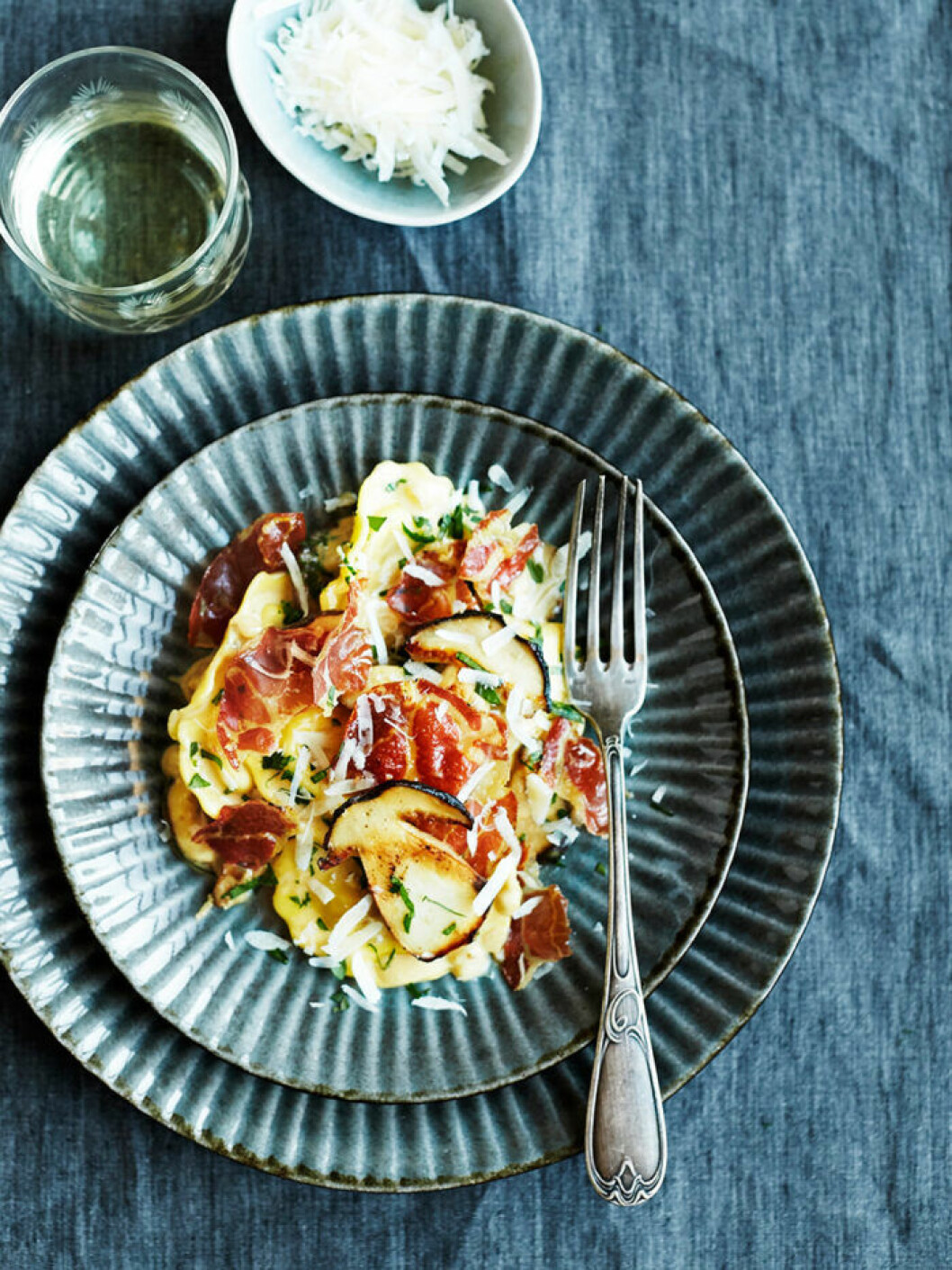 Ravioli med karljohan och pancetta.