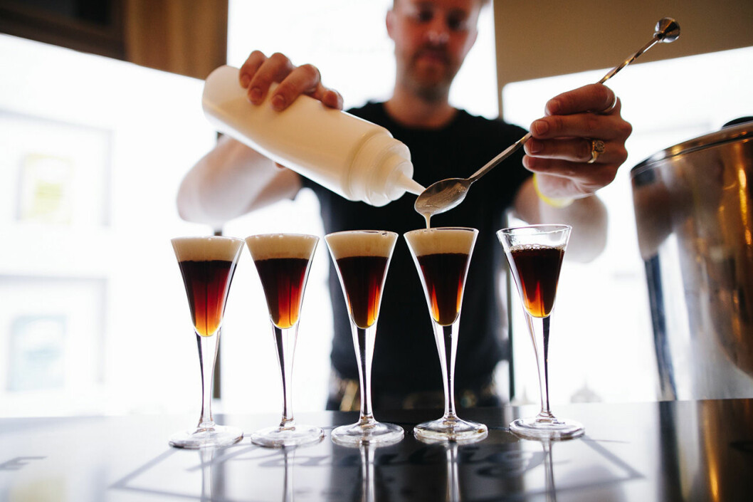 Hot shots med kaffe från Paulig och cognac från Grönstedts.