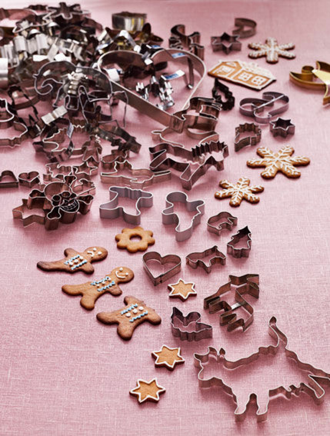 Suzanne Ribbings stora samling av pepparkaksformar. Suzanne Ribbings stora samling av pepparkaksformar.