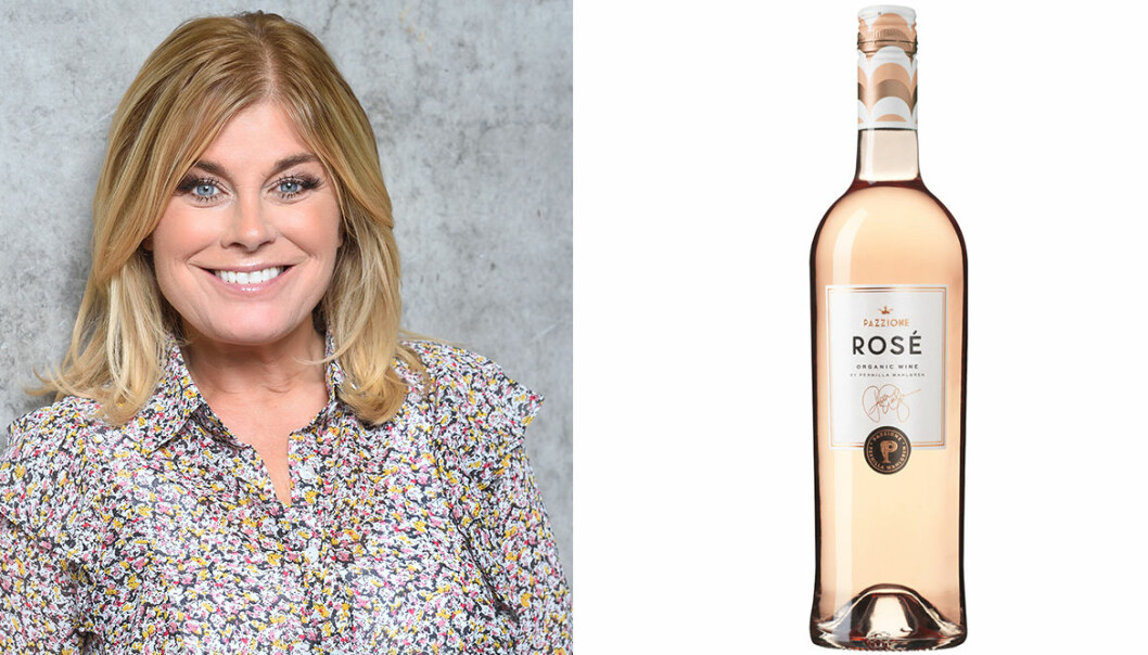 Pernilla Wahlgren och en flaska rose