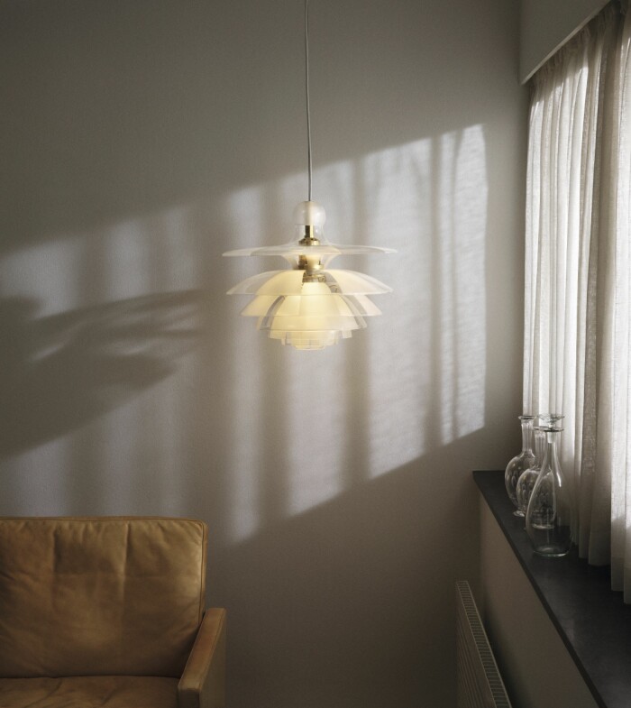 Poul Henningsens pendellampa <em>PH Septima</em>, designad 1928, släpps igen efter nästan 60 år i arkivet hos Louis Poulsen. ph septima är tillbaka