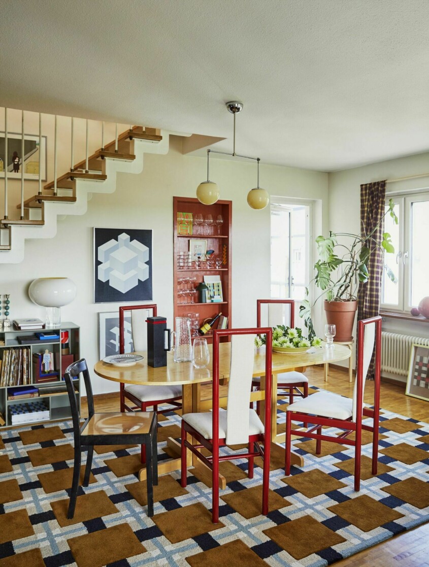 <span class="bold" data-lab-bold_desktop="bold">Tips!</span> Låt nyansen som förekommer i förvaringen även genomsyra andra detaljer i rummet. Foto: Fanny Rådvik Stylist: Dennis Valencia | Syns i: <a target="_blank" href="https://www.elle.se/decoration/hemma-hos-evelina-kroon/9196127">Ljusspel hemma hos konstnären Evelina Kroon</a>. Hemma hos Evelina Kroon, inbyggd förvaring