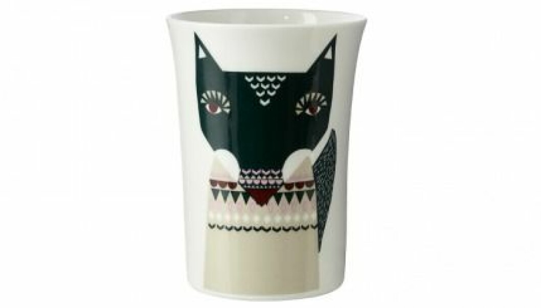 <em>Till varm choklad för små frostnupna tassar, starkare brygder för storhänder passar</em><br>Porslinsmugg Wolfie, 190 Kr, Donna Wilson. porslinsmugg-wolfie