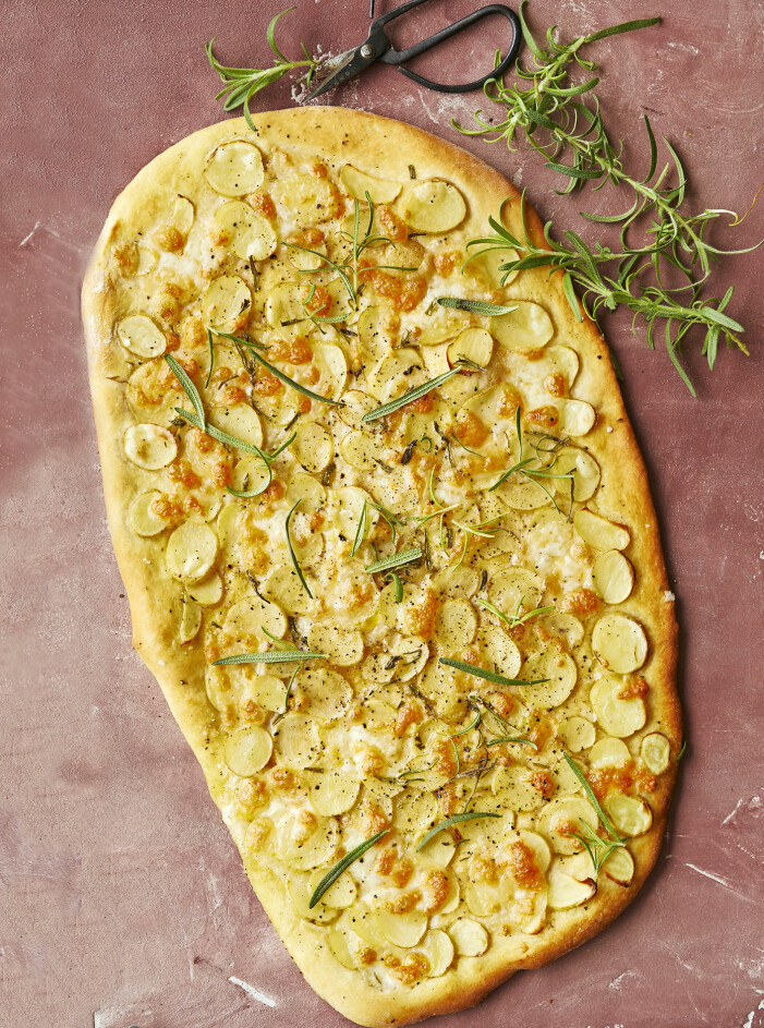 Så gör du potatispizza med tryffelpesto