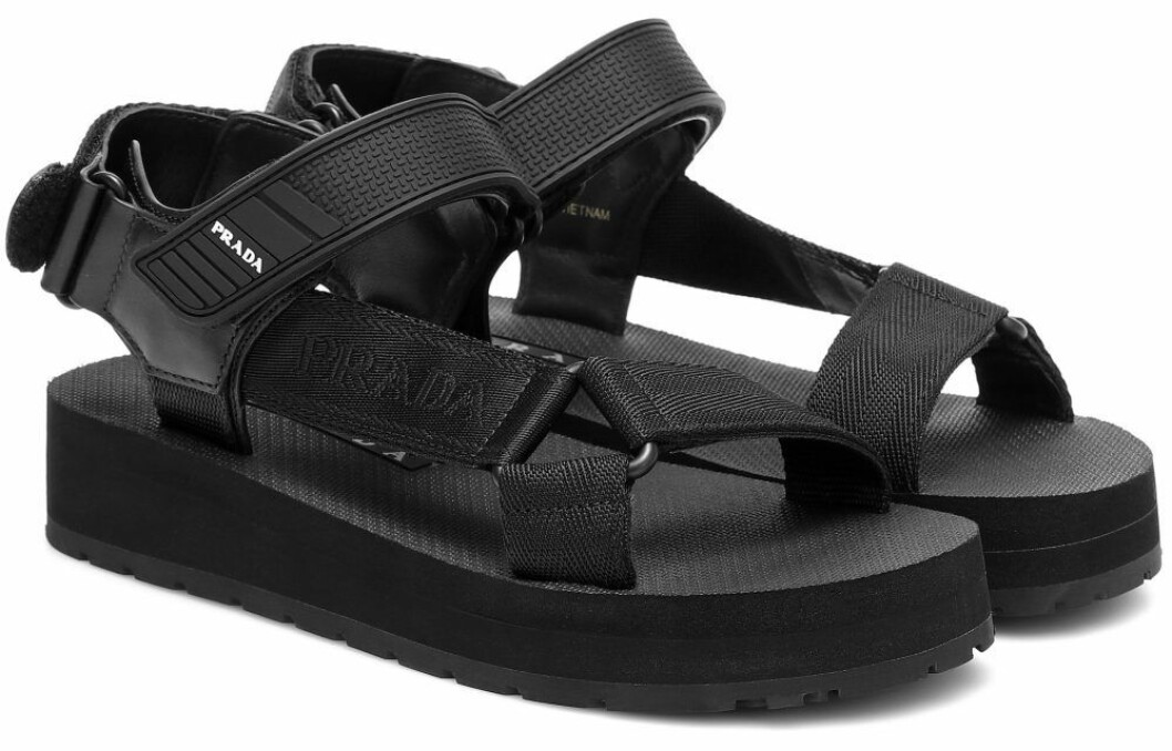 Sandaler i chunky modell från Prada.