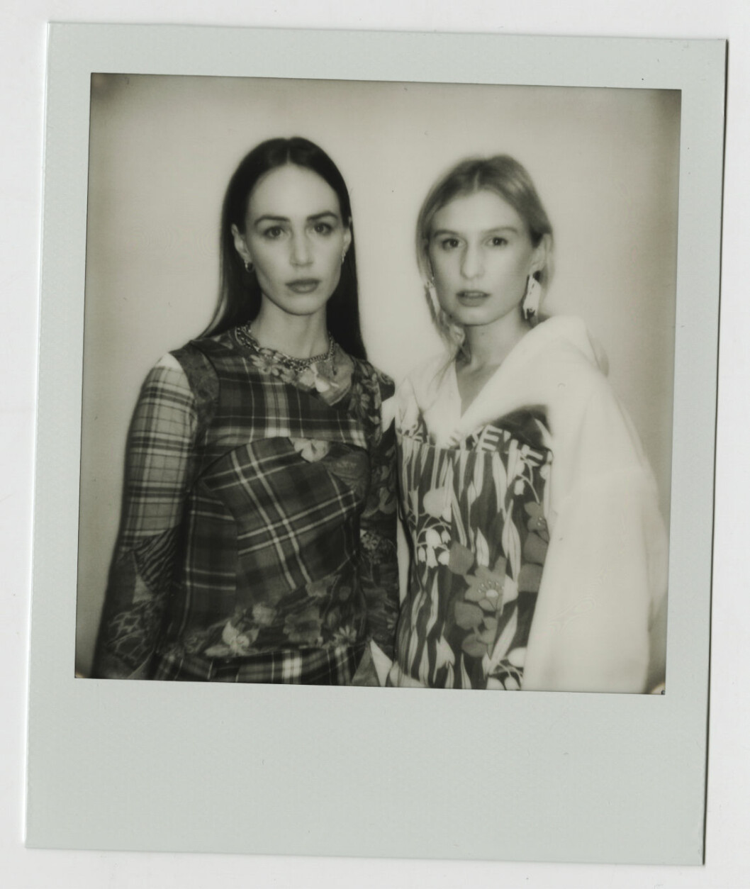Livia Schück och Josephine Bergqvist. Livia Schück och Josephine Bergqvist, Rave Review