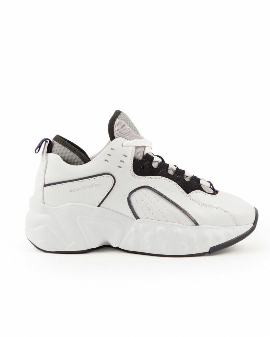 Sneakers från Acne Studios.