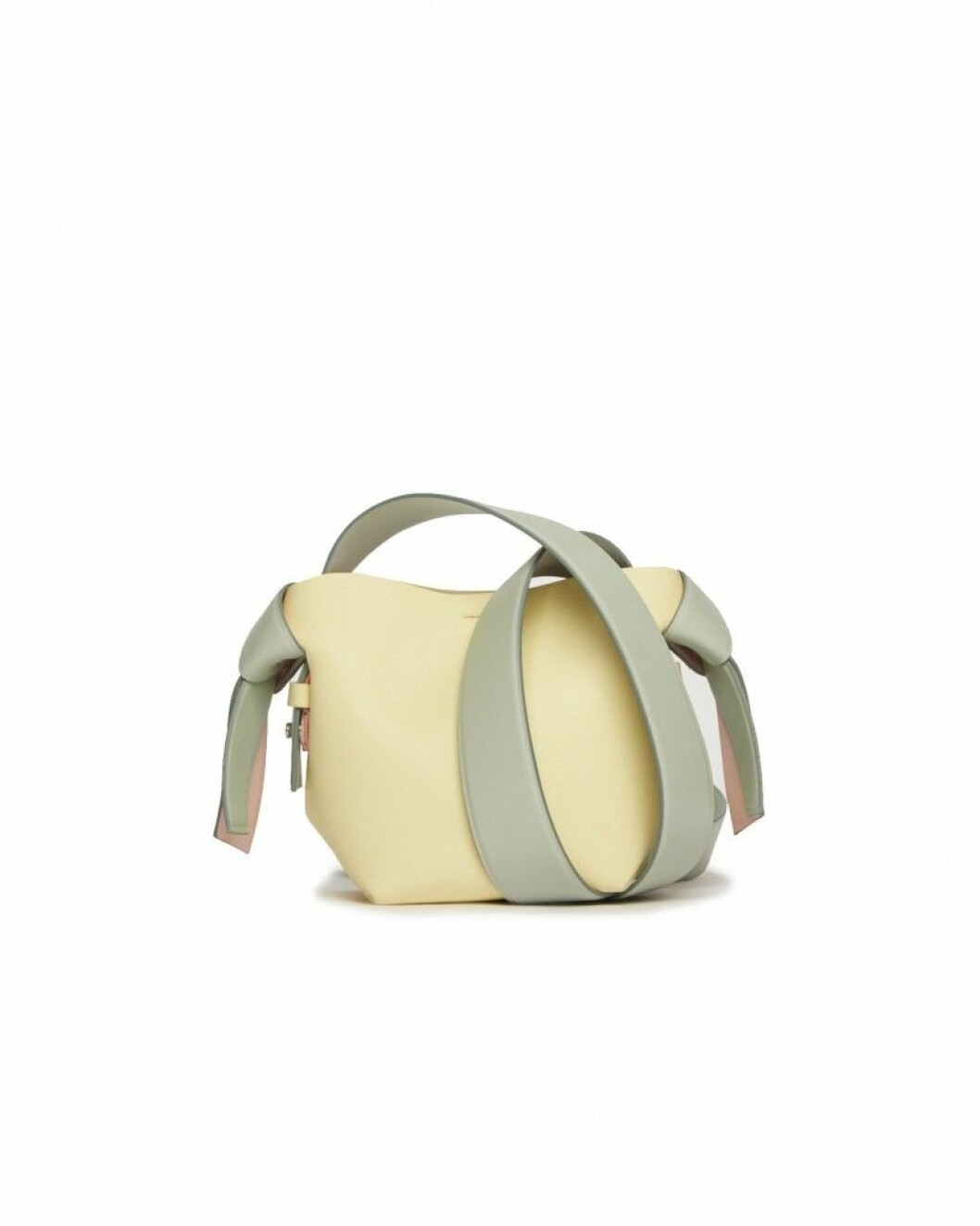 Väska från Acne studios.