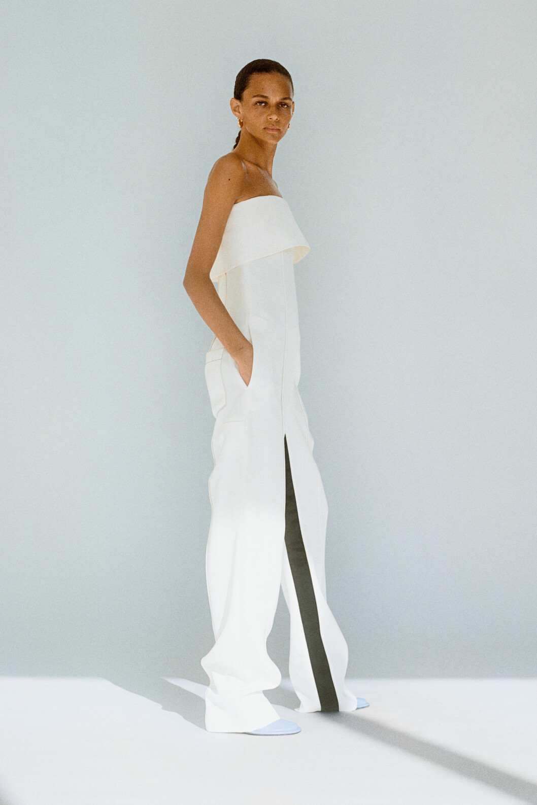 Proenza Schouler SS21 vit look.