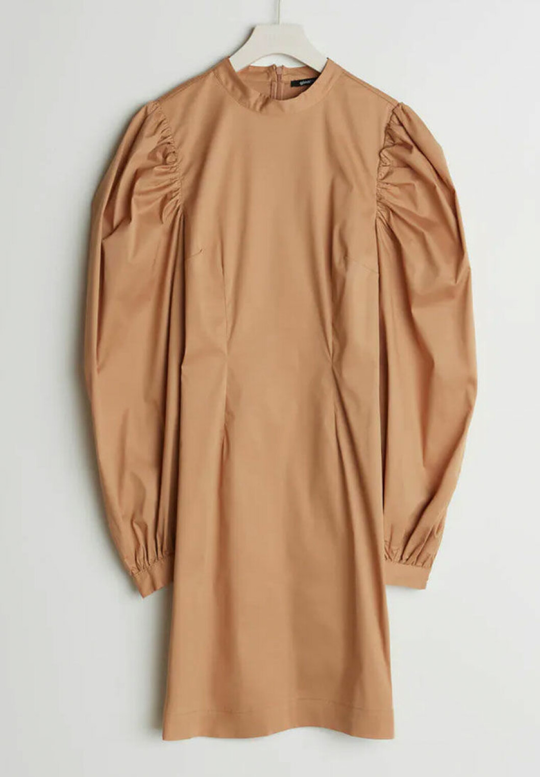 Klanning-puffarm-gina-tricot