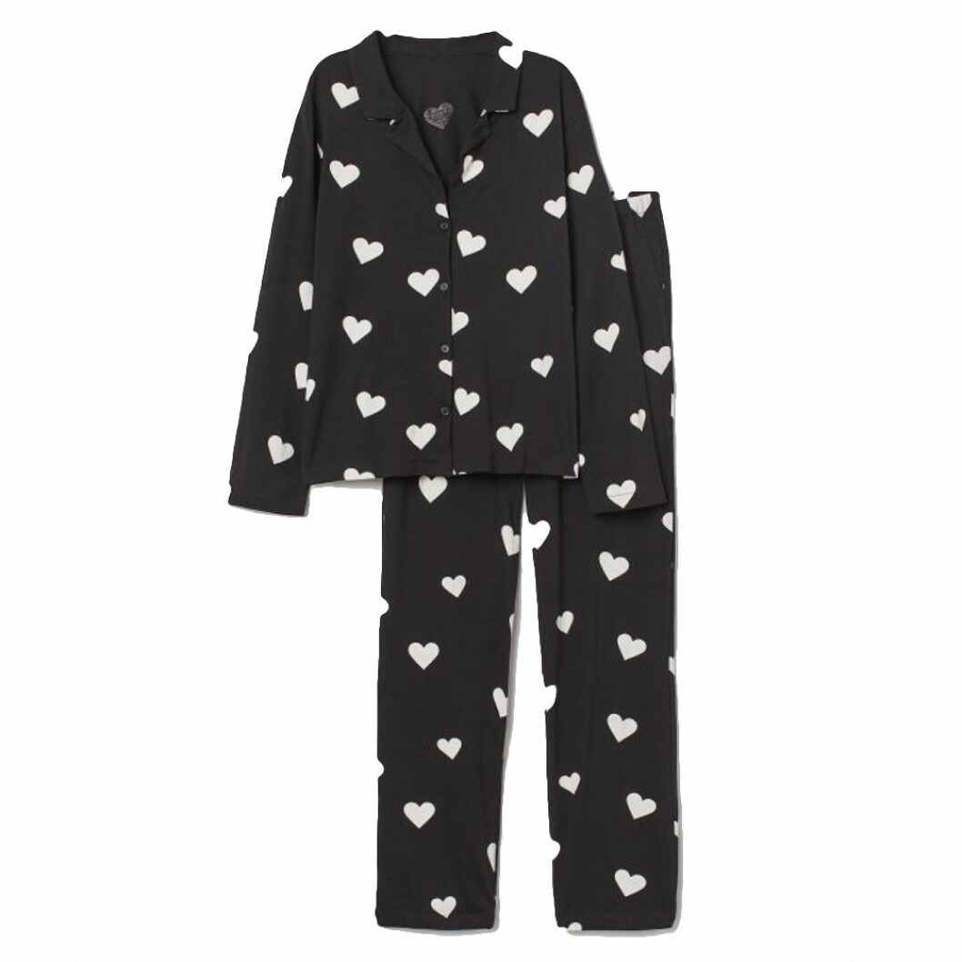 Pyjamas med hjärtan