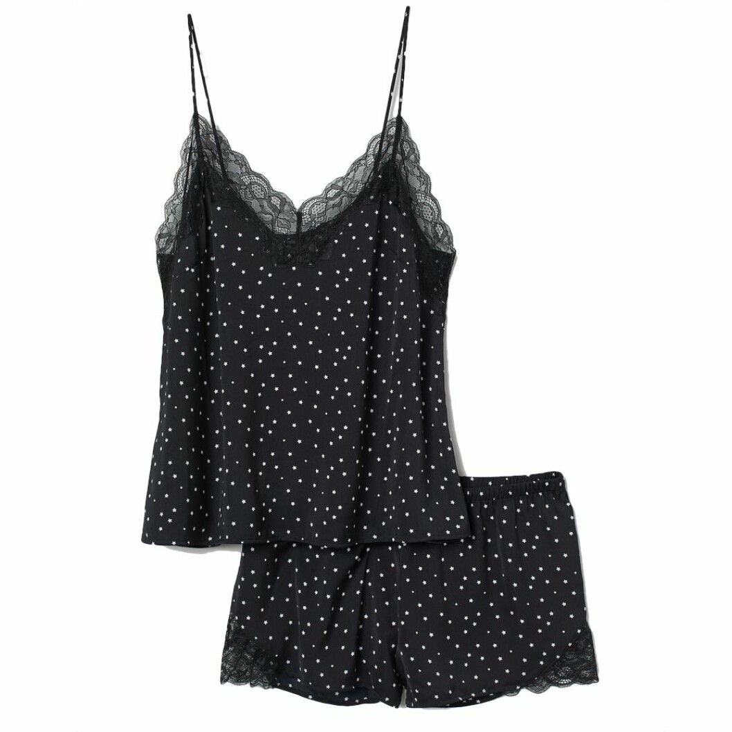Pyjamas med stjärnor på från H&M