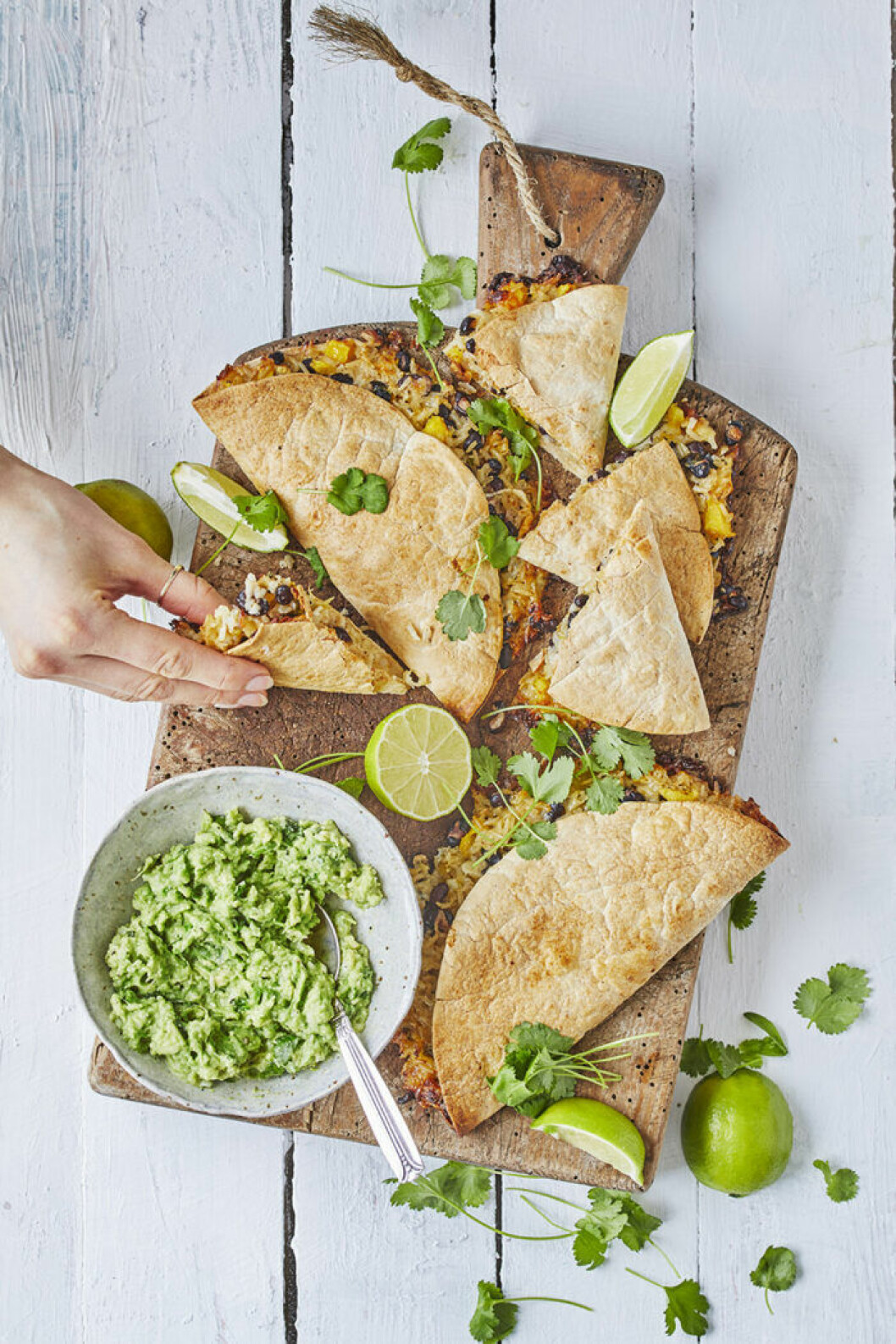 Quesadillas med bönröra och guacamole. Quesadillas med bönröra och guacamole.