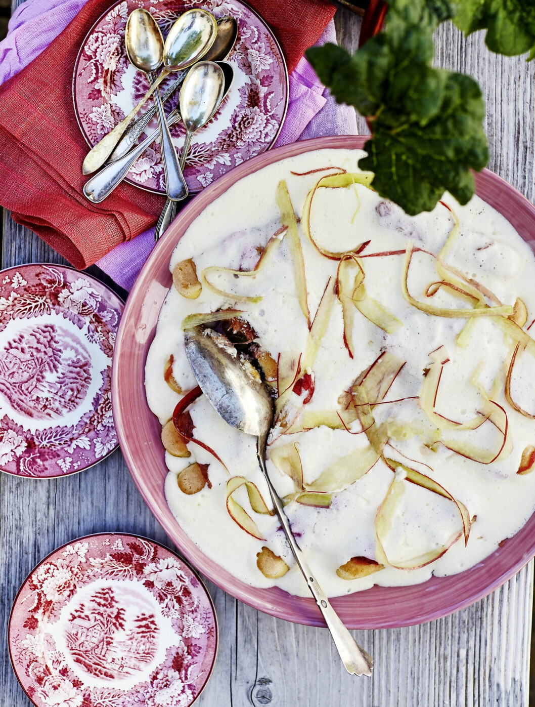 Testa en tiramisu smaksatt med rabarber. Recept tiramisu med rabarber.