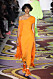 Orange klänning från Emilio Pucci.