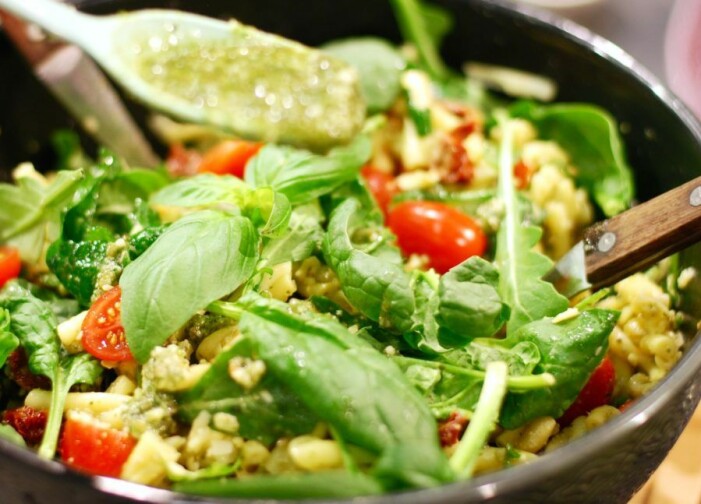 Recept på Catarina Königs pastasallad med pesto