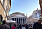 kyrkan pantheon belägen vid Piazza della Rotonda i Rom