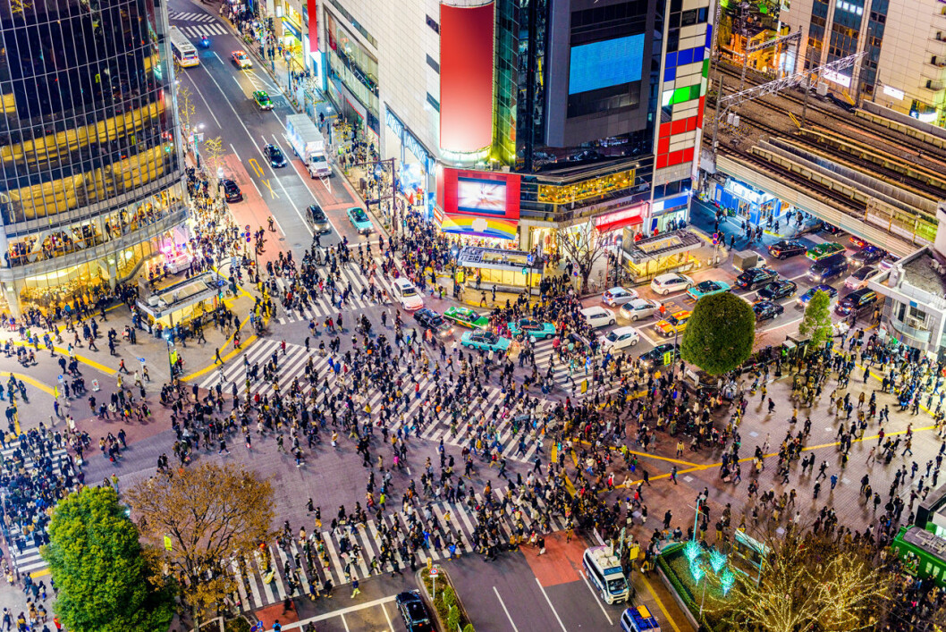 Folkrik korsning i Shibyua, Tokyo