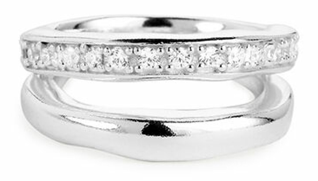 ring i silverpläterad mässing med stenar från ARKET