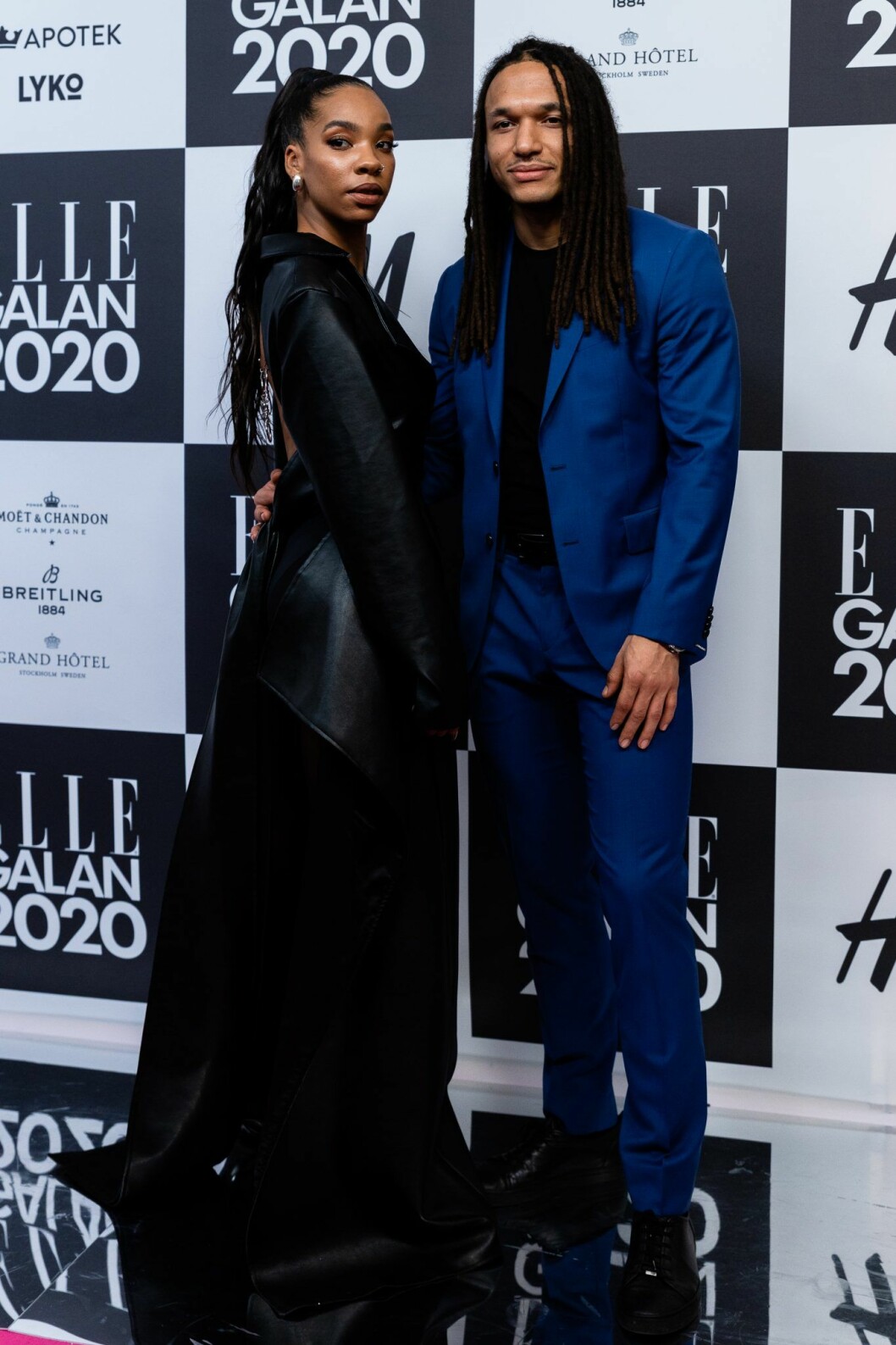 Janice Kavander och Marvin Asante. Janice Kavander och Marvin Asante på elle-galan röda mattan 2020