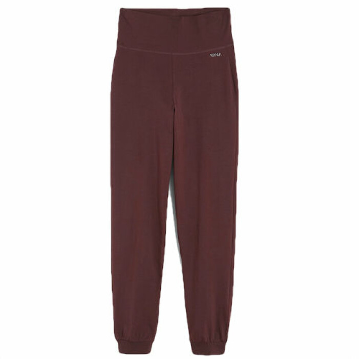 Röda yogabyxor från KappAhl
