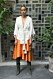 Bohemisk cardigan med orange kjol