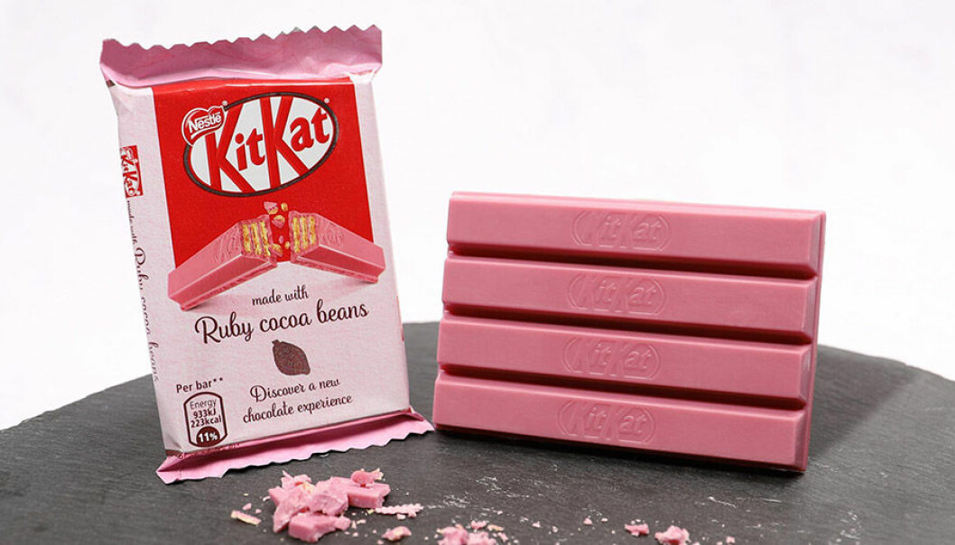 Rosa KitKat gjord på Ruby-choklad.