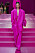 kavaj och byxor i knallrosa färg från Valentinos höstvisning 2022