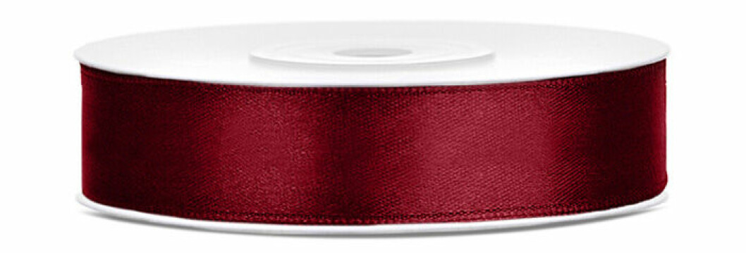 rött satinband