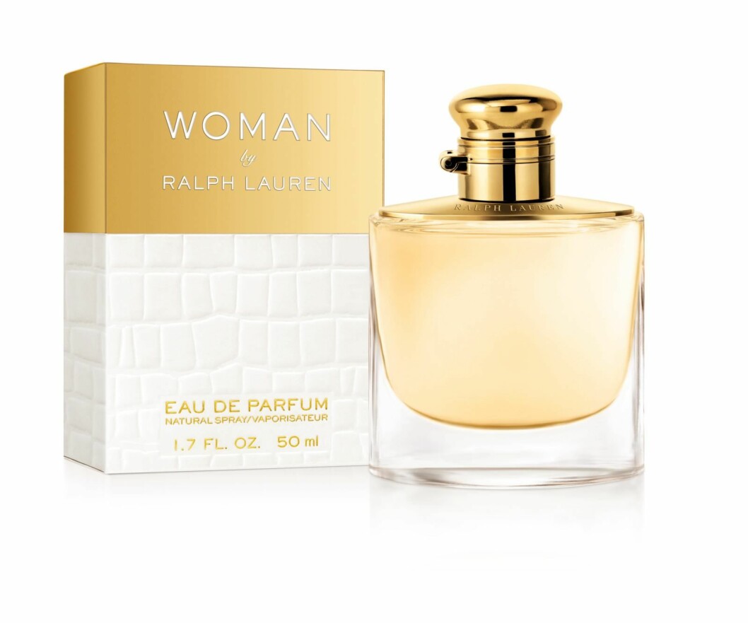 Woman by Ralph Lauren. Finns att köpa <a href="https://www.kicks.se/ralph-lauren/parfym/dam/parfym/r-lauren-dream-edp-women-by-r-lauren-edp-50-ml?gclid=EAIaIQobChMI-4r4nonH3QIVE5IYCh1WcAsFEAQYBCABEgJma_D_BwE" target="_blank" rel="noopener">här. </a>