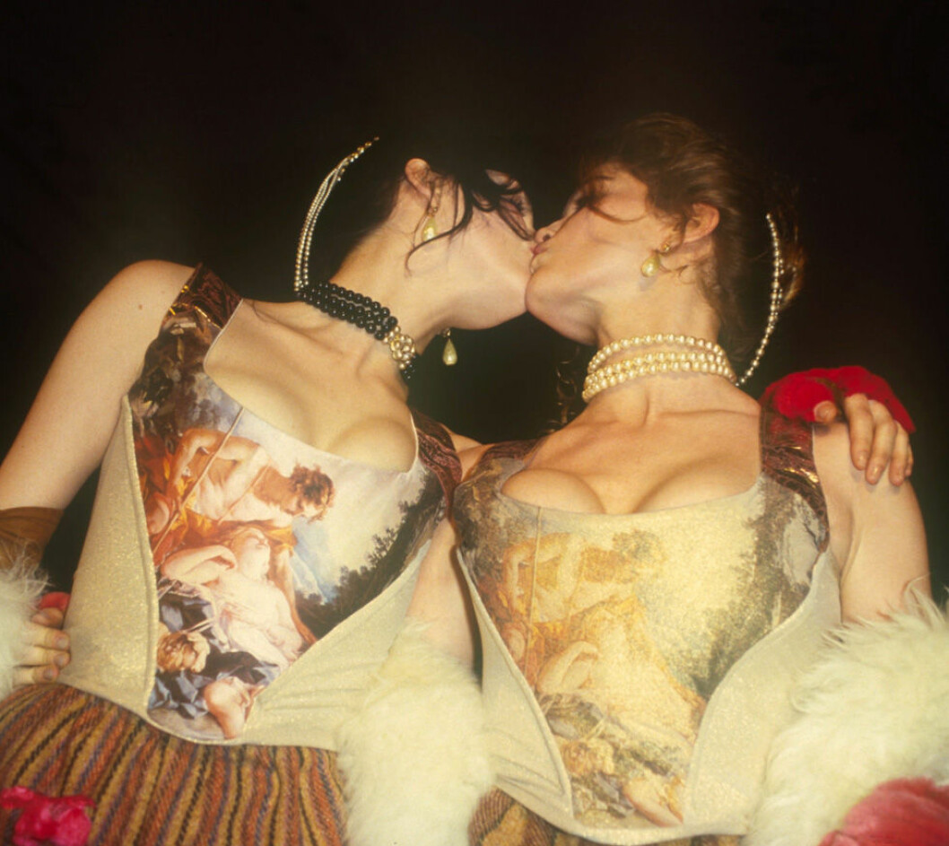 Vivienne Westwood 1988 pärl chokerhalsband och bustierliv