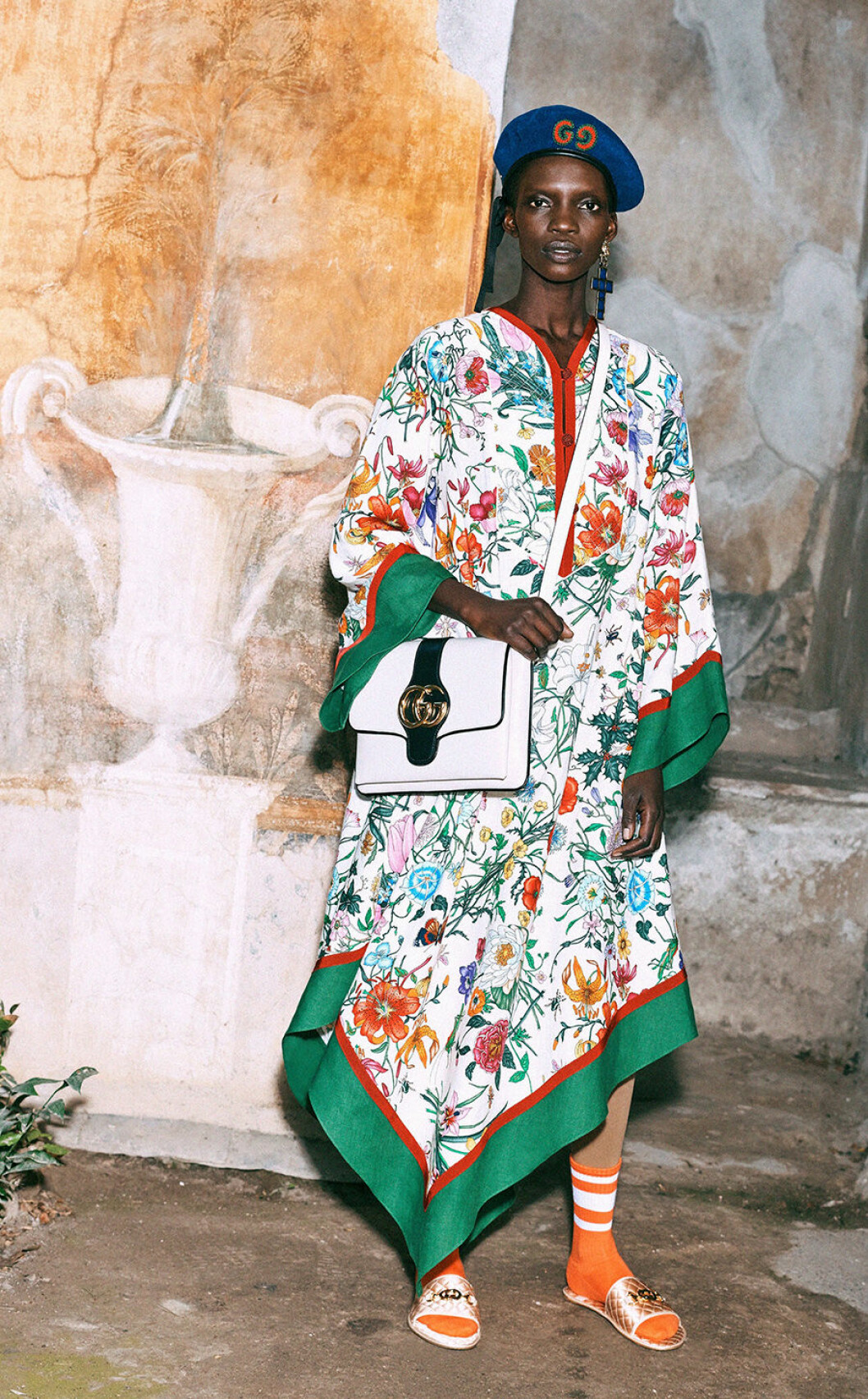 Blommigt på Gucci prefall 2019. Gucci prefall 2019 blommig klänning