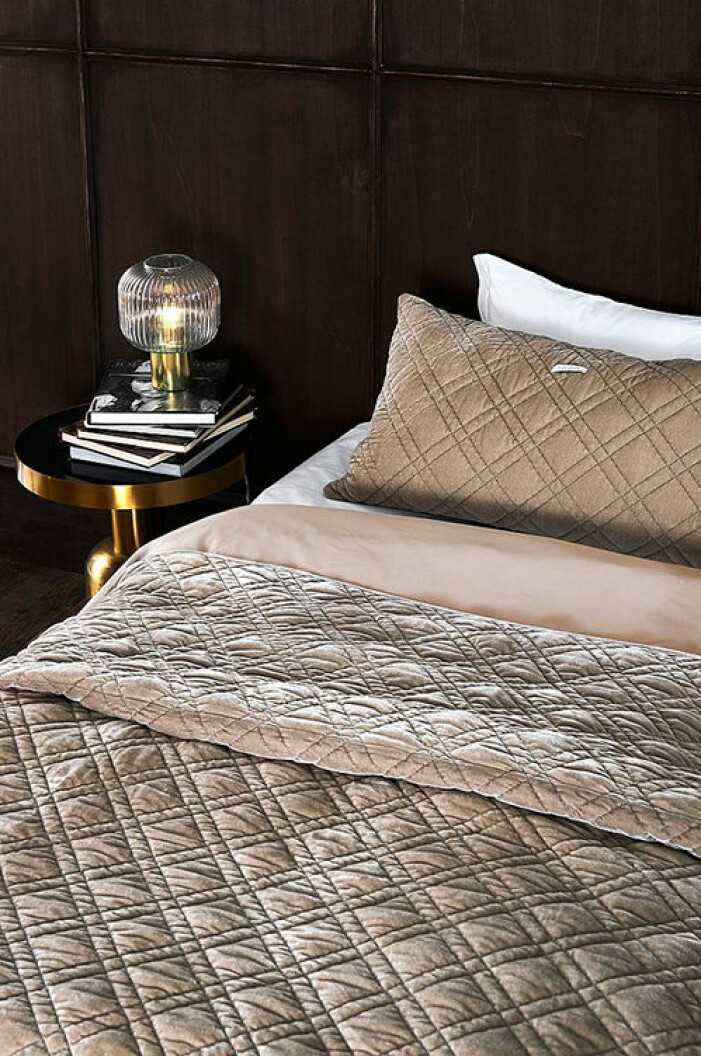 saängöverkast beige
