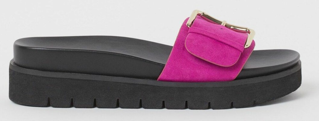 Platåsandaler med rosa spänne från H&M