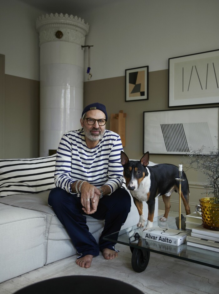 Hemma hos Sasa Antic med hunden Nowak
