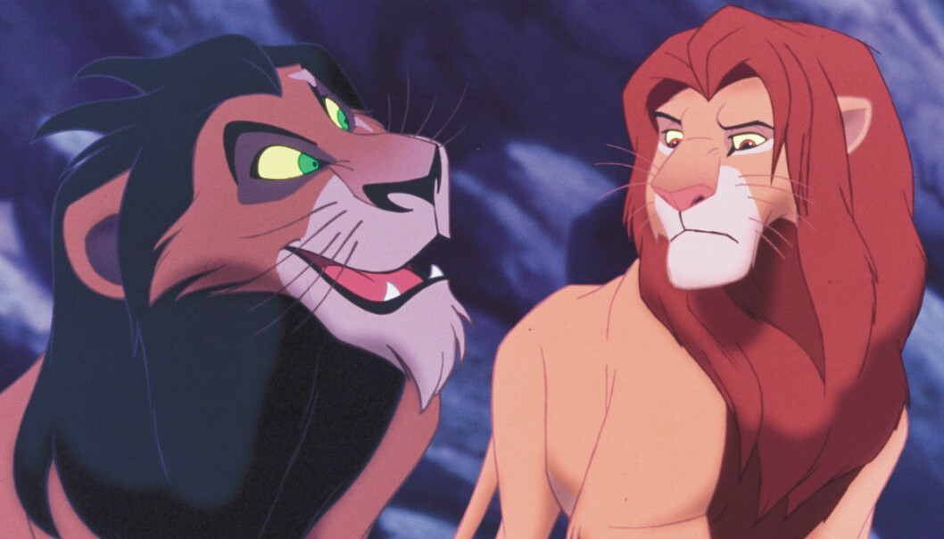 Scar och Mufasa i <span class=" italic" data-lab-italic_desktop="italic">Lejonkungen</span>.