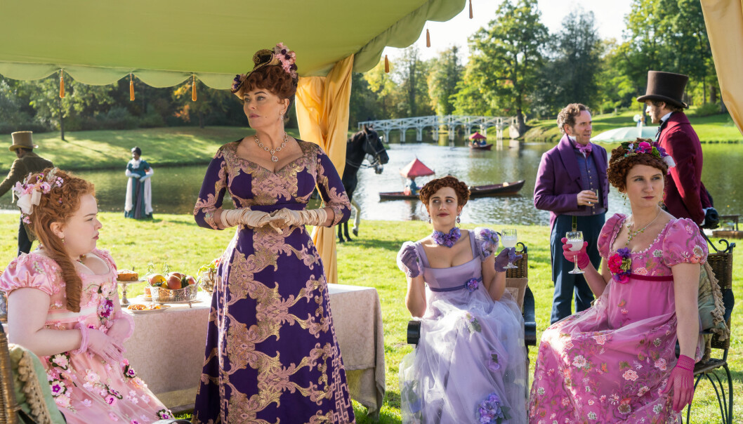 Scener från Familjen Bridgerton som har premiär på Netflix 25 december 2020
