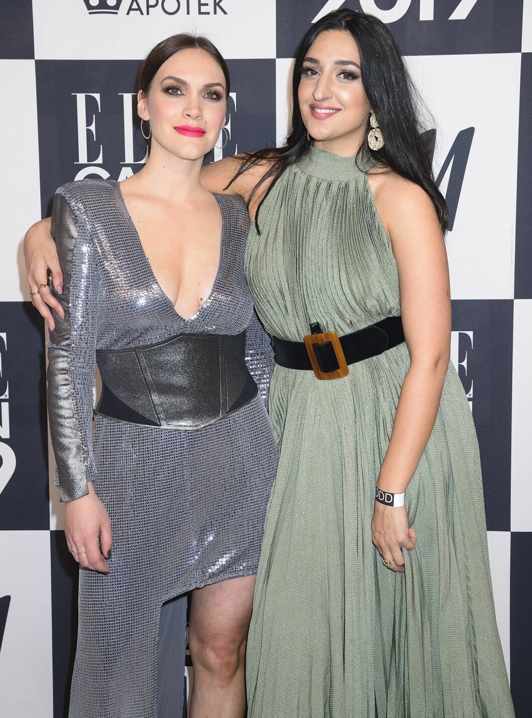 Brita Zakari och Parisa på ELLE-galan 2019. Brita och Parisa