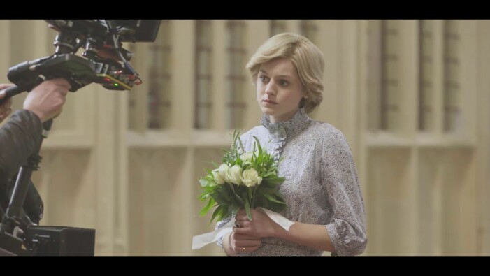 Emma Corrin som Diana