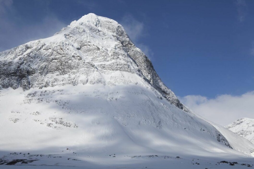 Kebnekaisemassivet består av två toppar; sydtoppen och nordtoppen. Kebnekaisemassivet.