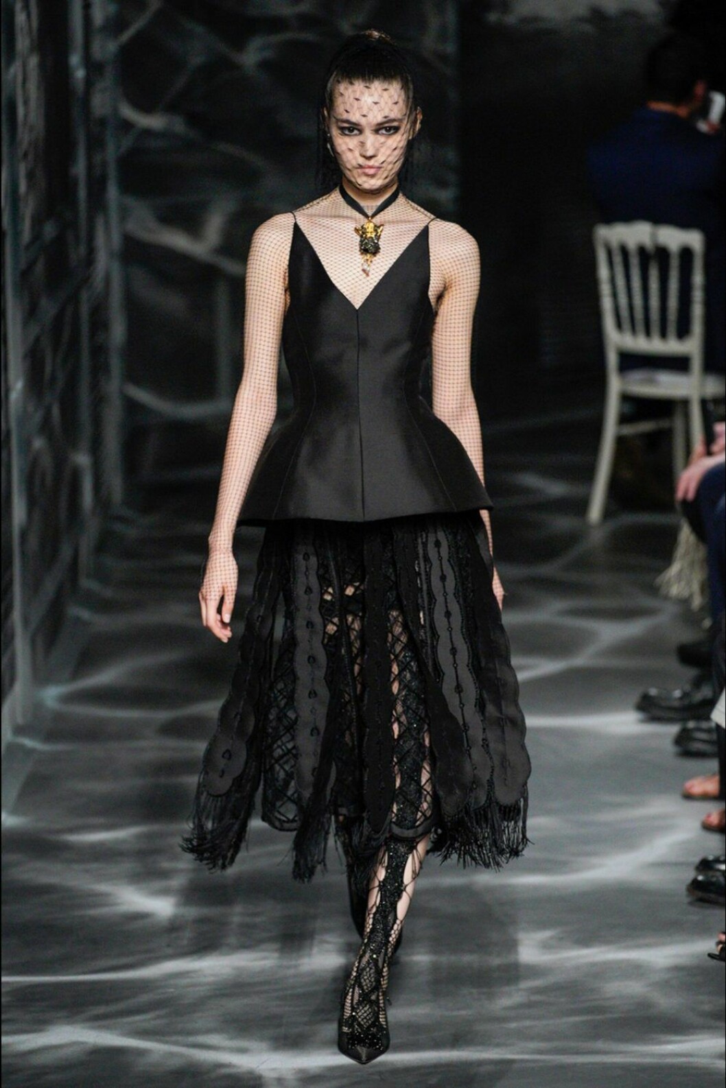 Christian Dior AW19/20, arbetad kjol och strukturerad topp.
