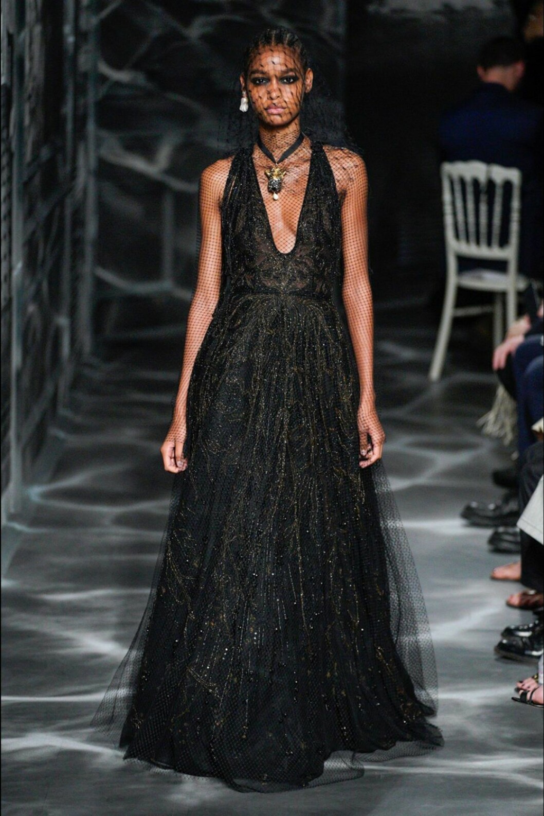 Christian Dior AW19/20, långklänning med nätdetaljer.