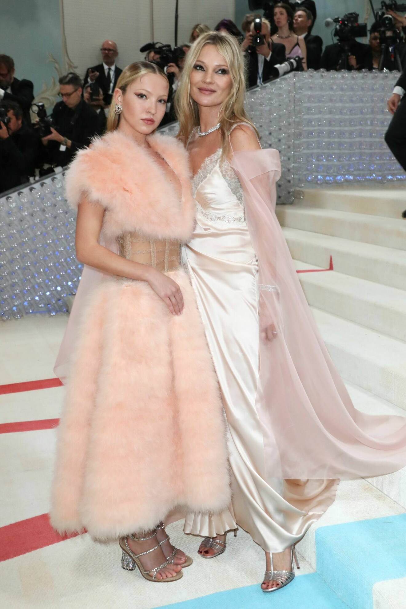 Lila and Kate Moss på met-galan 2023